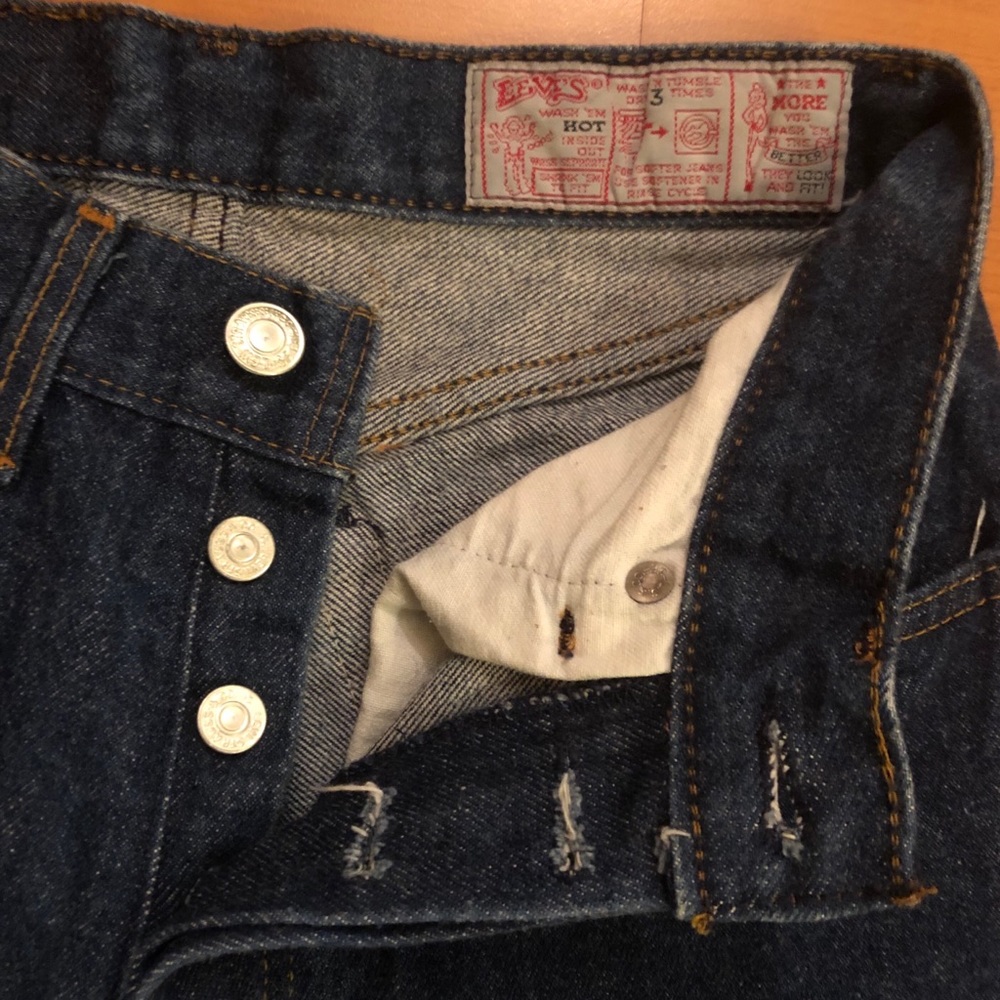 Levi’s vintage 26501  high waisted jeans 25x33